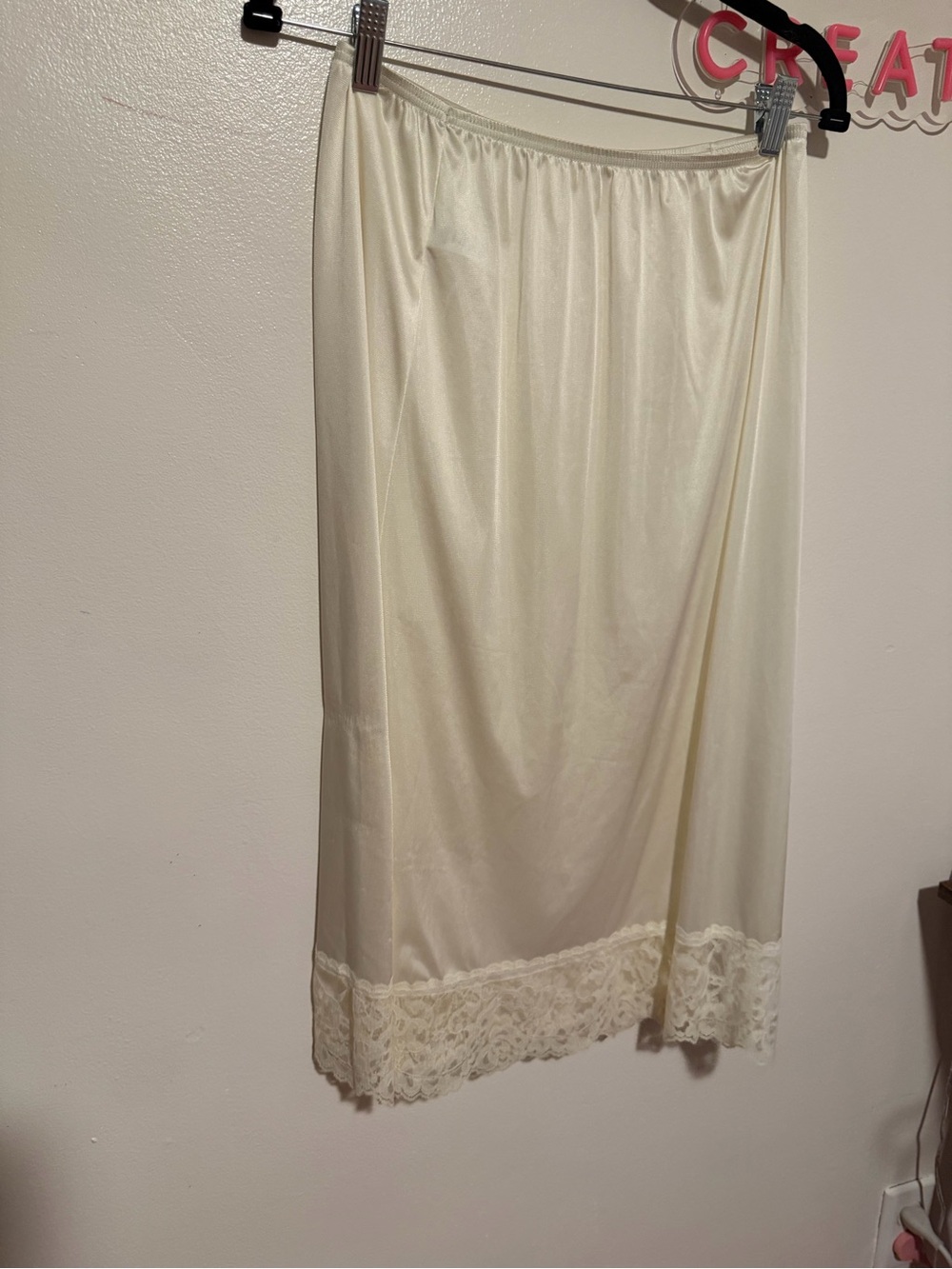 vassarette Ivory Lace-Hem Half Slip Skirt